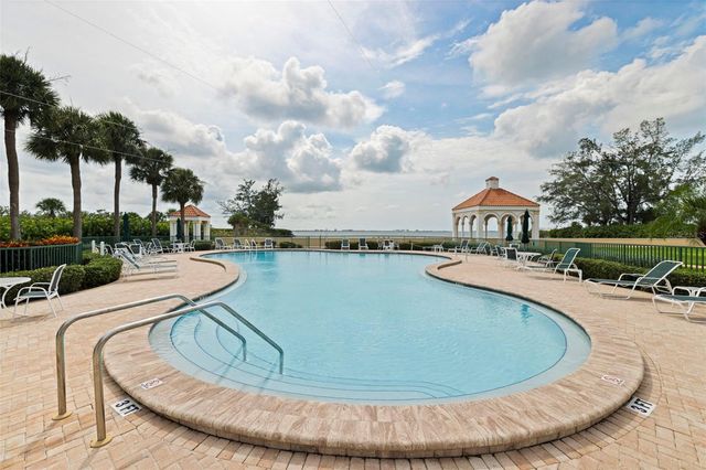 4737 DOLPHIN CAY LANE S 401, St Petersburg, FL 33711