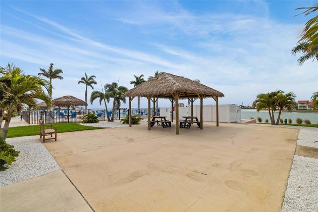 5200 BRITTANY DRIVE S 1809, St Petersburg, FL 33715