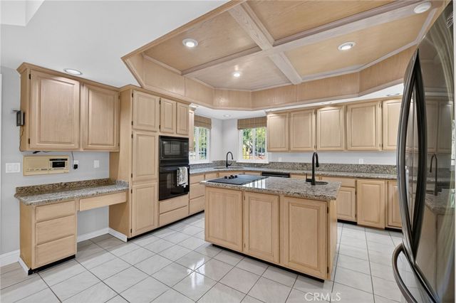 2098 Vista Valle Verde, Fallbrook, CA 92028