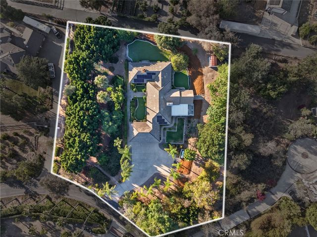 2098 Vista Valle Verde, Fallbrook, CA 92028
