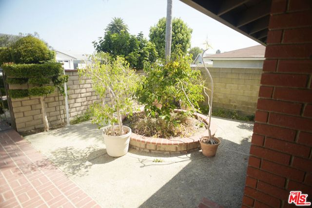 1512 Rutgers Place, Los Angeles, CA 90710