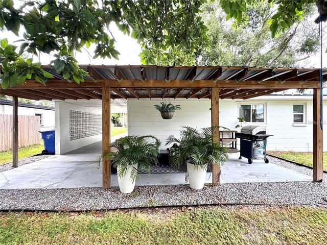 9616 PINE RIDGE AVENUE, Riverview, FL 33578