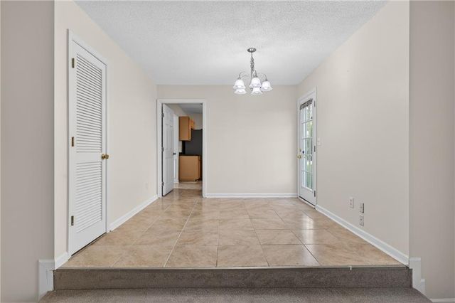 2354 Marsh Rabbit Lane, Decatur, GA 30035