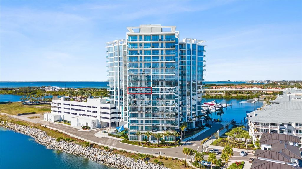 Image 2 of property listing at 5120 MARINA WAY 8804, Tampa, FL 33611