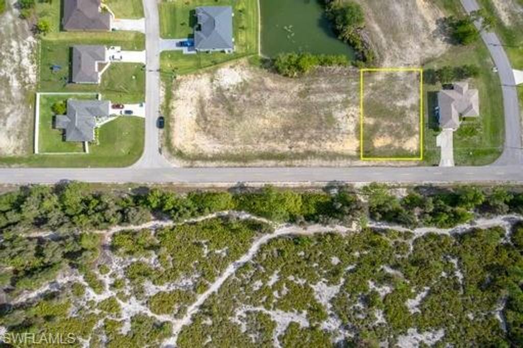 916 Durden PKY, CAPE CORAL, FL 33909 — photo 3