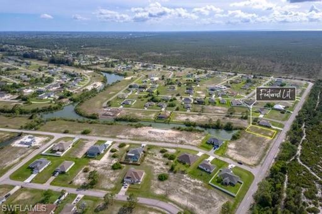 916 Durden PKY, CAPE CORAL, FL 33909 — photo 4