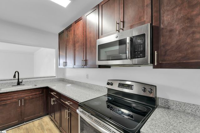 233 N Main Street Unit 406, Greenville, SC 29601