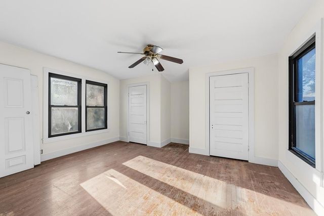 332 Powell Ave, Kerrville, TX 78028