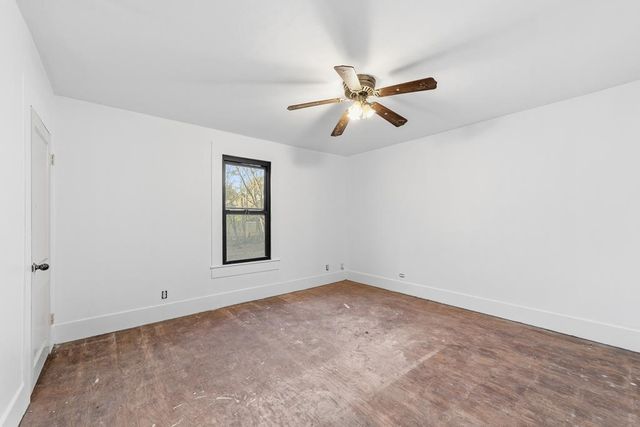 332 Powell Ave, Kerrville, TX 78028