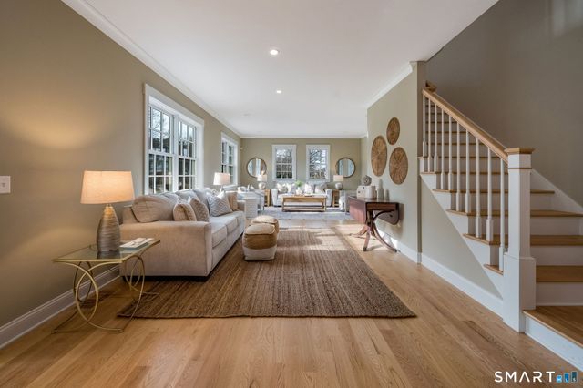 908 Boston Post Road 908, Madison, CT 06443