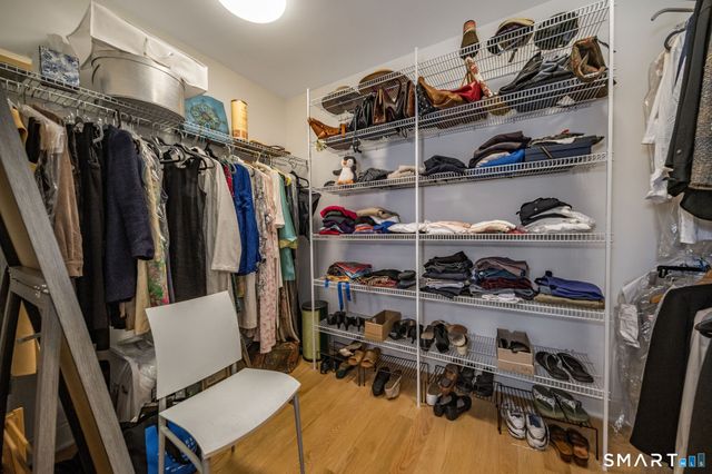 908 Boston Post Road 908, Madison, CT 06443