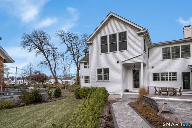 908 Boston Post Road 908, Madison, CT 06443