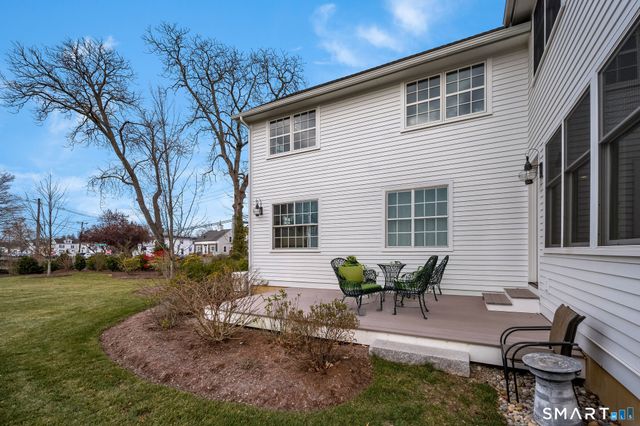 908 Boston Post Road 908, Madison, CT 06443