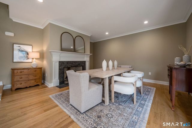 908 Boston Post Road 908, Madison, CT 06443