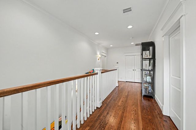504 W 10th Street, Houston, TX 77008