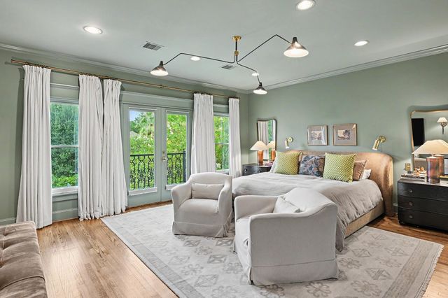 504 W 10th Street, Houston, TX 77008