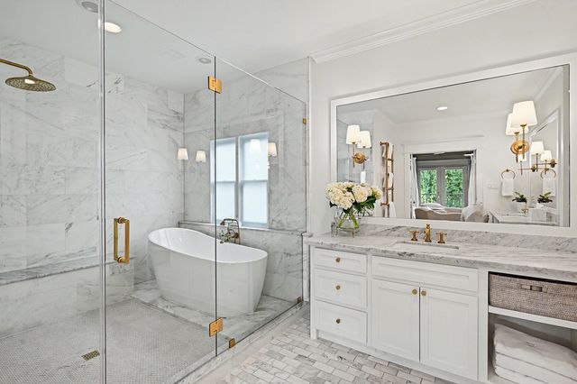 504 W 10th Street, Houston, TX 77008