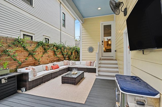 504 W 10th Street, Houston, TX 77008