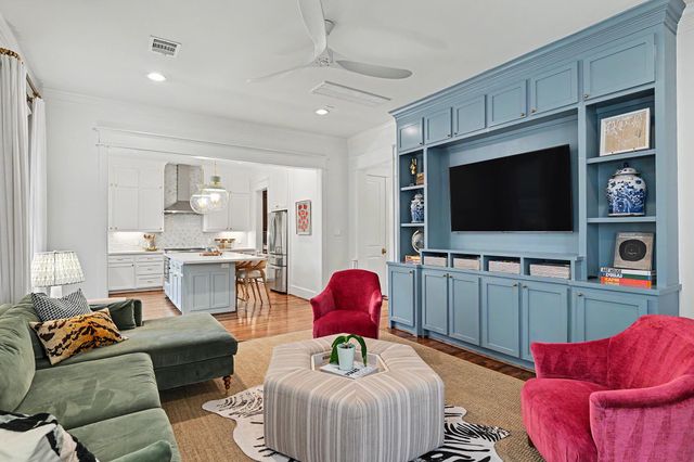 504 W 10th Street, Houston, TX 77008