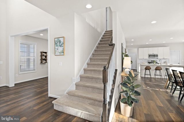 102 LIBERTY HALL DR, Fredericksburg, VA 22406