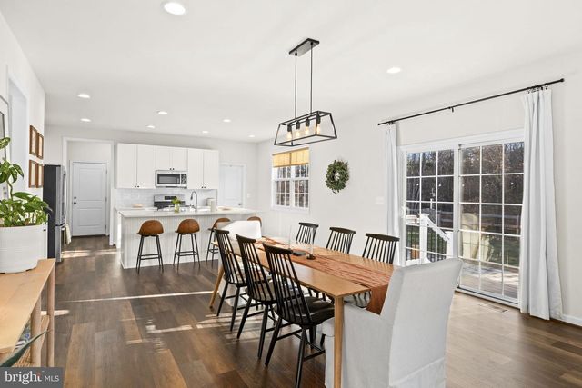 102 LIBERTY HALL DR, Fredericksburg, VA 22406