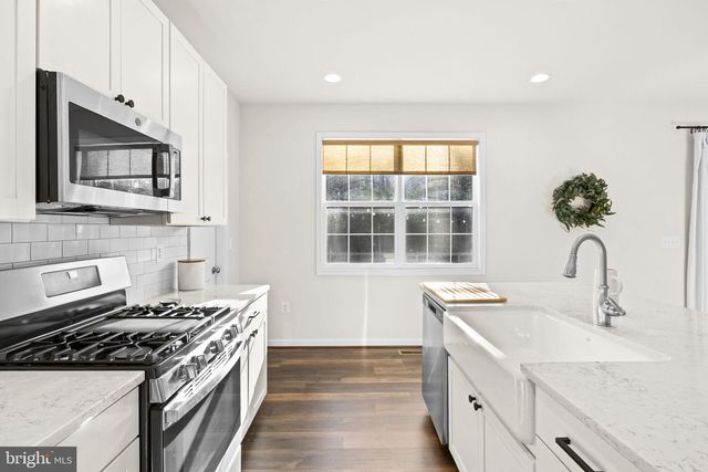 102 LIBERTY HALL DR, Fredericksburg, VA 22406