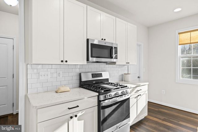 102 LIBERTY HALL DR, Fredericksburg, VA 22406