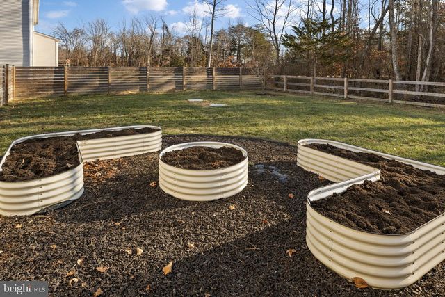 102 LIBERTY HALL DR, Fredericksburg, VA 22406