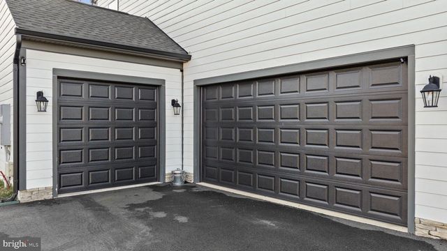 102 LIBERTY HALL DR, Fredericksburg, VA 22406