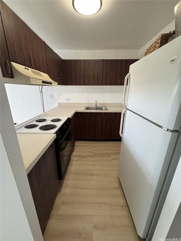 5210 Likini Street 1106, Honolulu, HI 96818