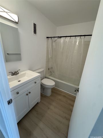 5210 Likini Street 1106, Honolulu, HI 96818