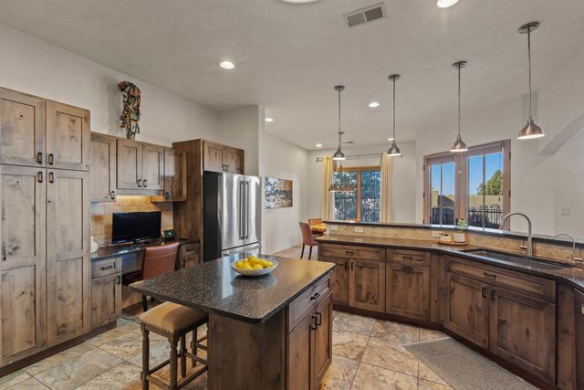 1 Camino Barranca, Santa Fe, NM 87507