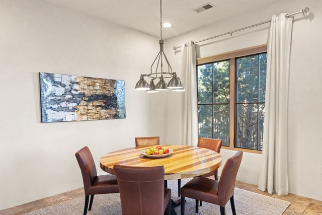 1 Camino Barranca, Santa Fe, NM 87507