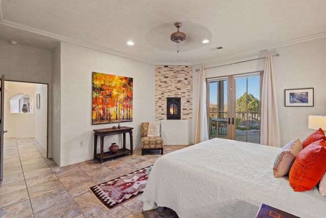 1 Camino Barranca, Santa Fe, NM 87507