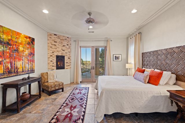 1 Camino Barranca, Santa Fe, NM 87507