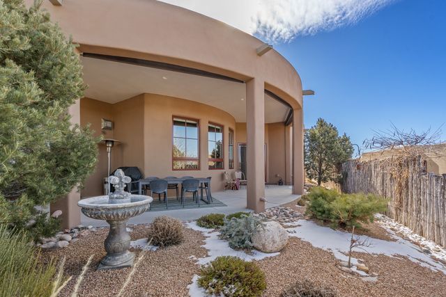 1 Camino Barranca, Santa Fe, NM 87507