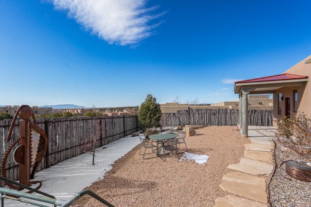 1 Camino Barranca, Santa Fe, NM 87507