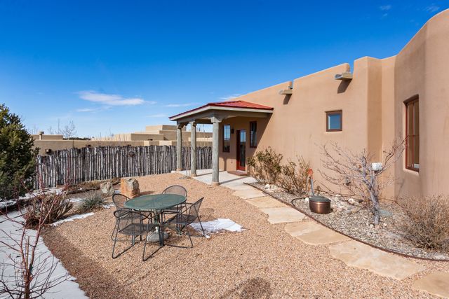 1 Camino Barranca, Santa Fe, NM 87507