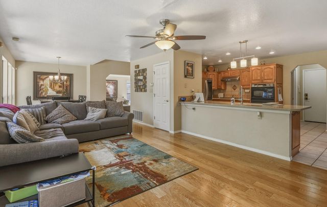 9119 Meriwether Avenue NE, Albuquerque, NM 87109