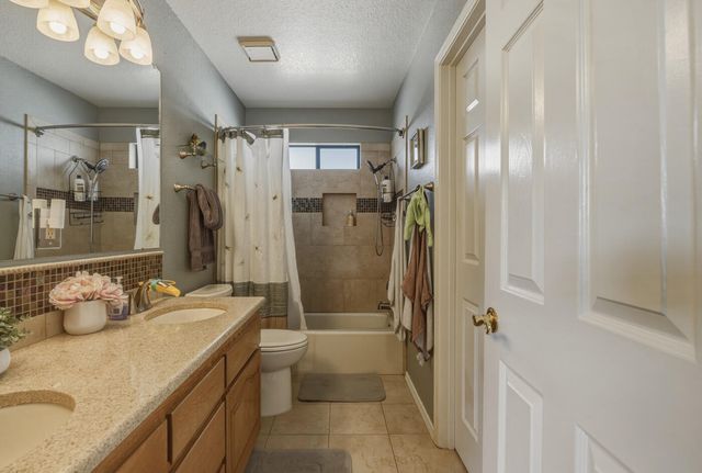 9119 Meriwether Avenue NE, Albuquerque, NM 87109