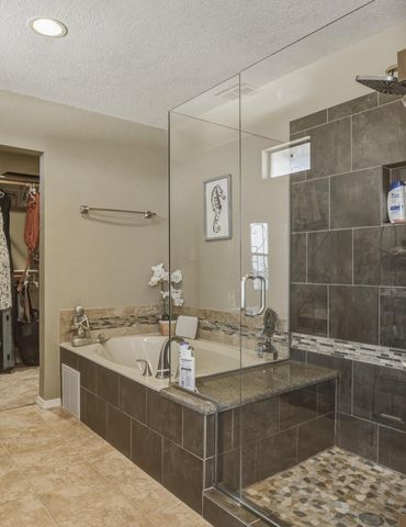 9119 Meriwether Avenue NE, Albuquerque, NM 87109