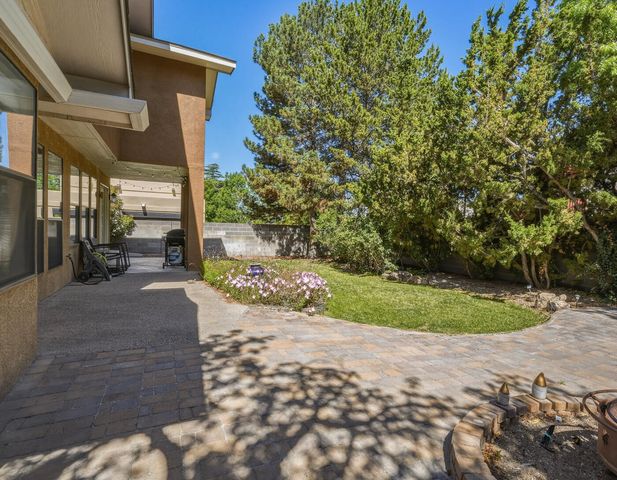 9119 Meriwether Avenue NE, Albuquerque, NM 87109