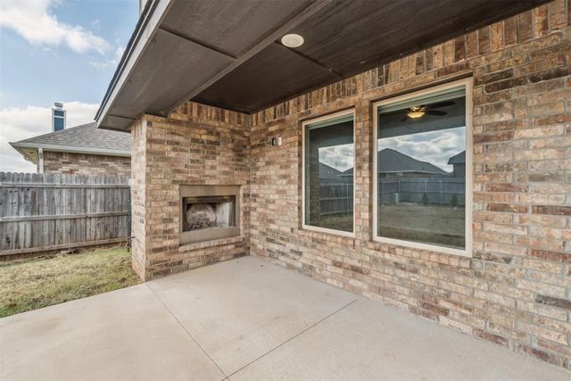 9304 NW 90th Street, Yukon, OK 73099
