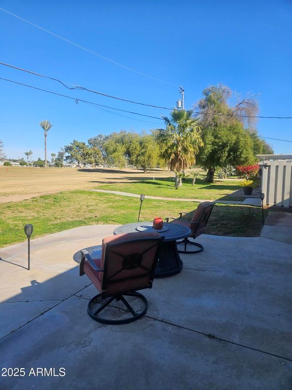 Image 31 of property listing at 10262 W SNEAD Circle N, Sun City, AZ 85351
