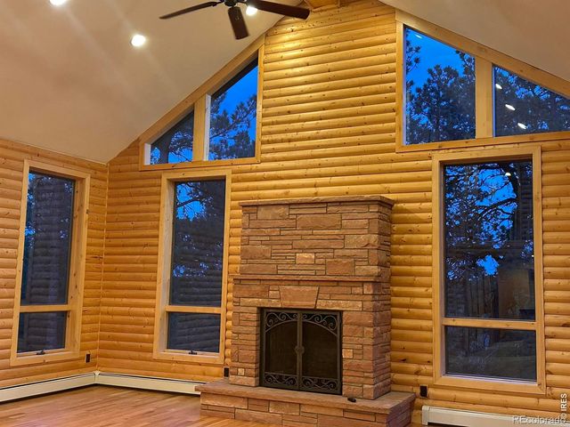 195 Rockledge Circle, Lyons, CO 80540