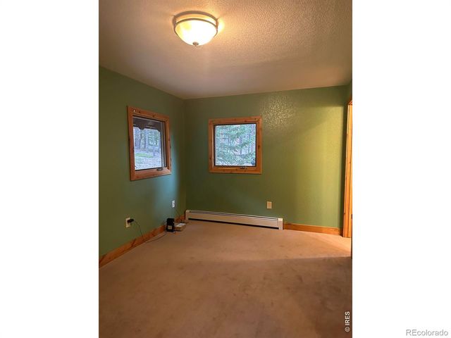 195 Rockledge Circle, Lyons, CO 80540