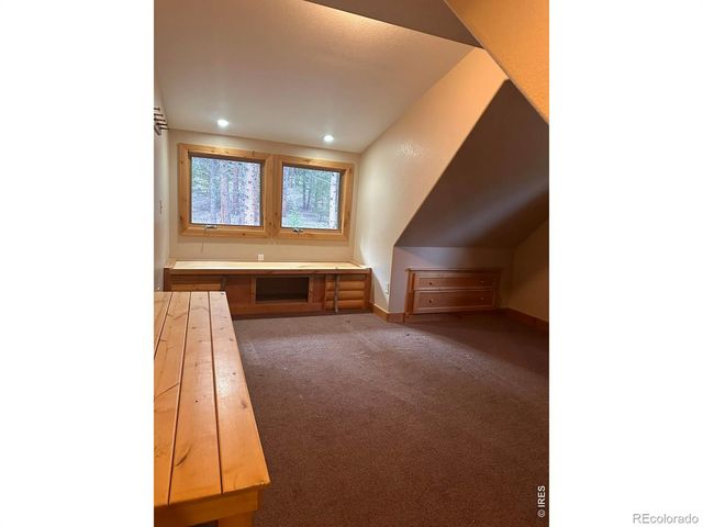 195 Rockledge Circle, Lyons, CO 80540