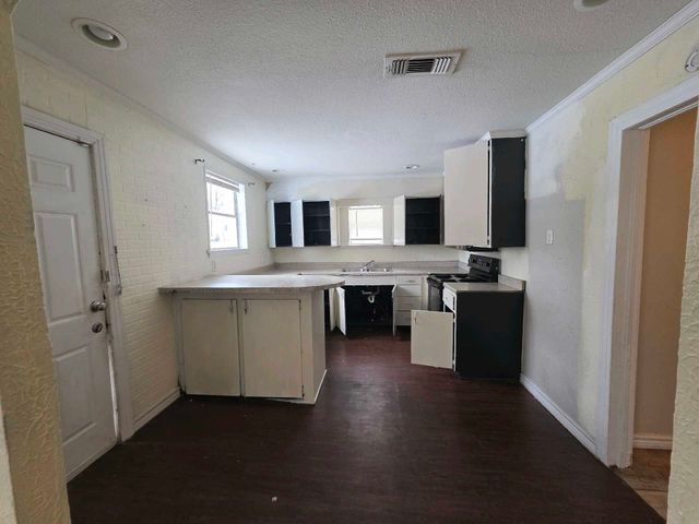 4530 White Oak Lane, Fort Worth, TX 76114