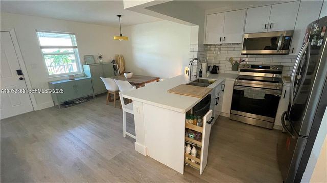 8480 SW 154th Cir Ct 920, Miami, FL 33193