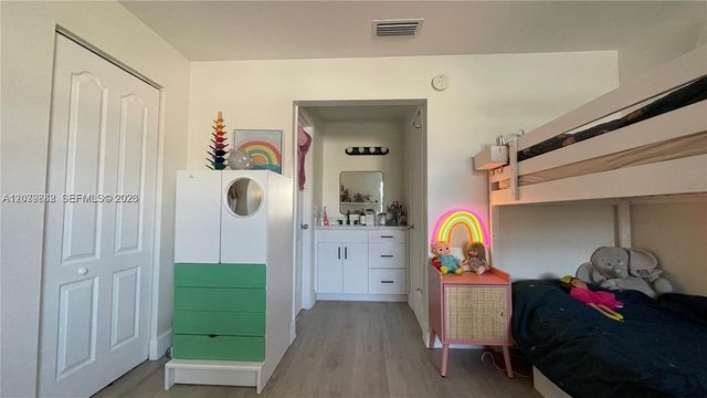 8480 SW 154th Cir Ct 920, Miami, FL 33193